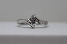 Load image into Gallery viewer, 18ct White Gold 1/2carat Diamond Solitaire Ring
