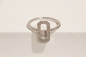 18ct White Gold Retangular Hollow Diamond Ring