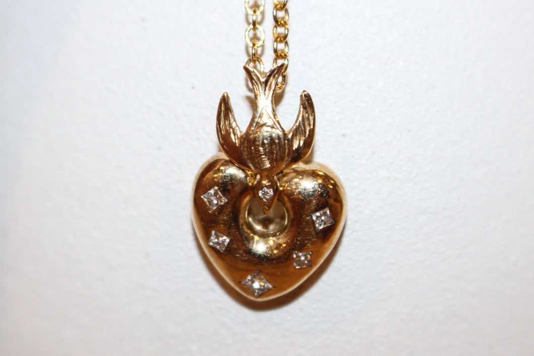 9ct Yellow Gold Diamond Heart & Bird Pendant