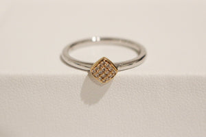 18ct White Gold Diamond Shape Ring